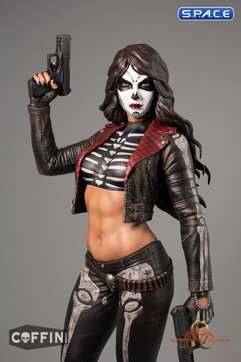 La Muerta Vengeance Statue