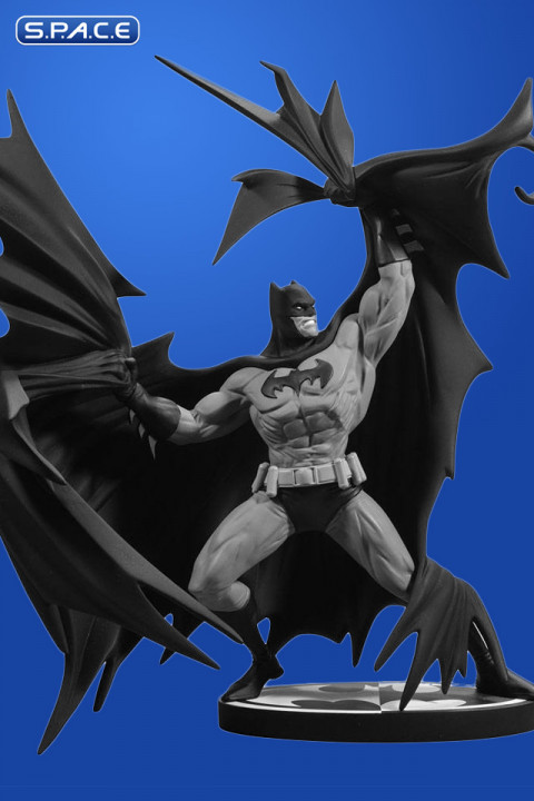 Batman Statue by Denys Cowan (Batman Black and White)