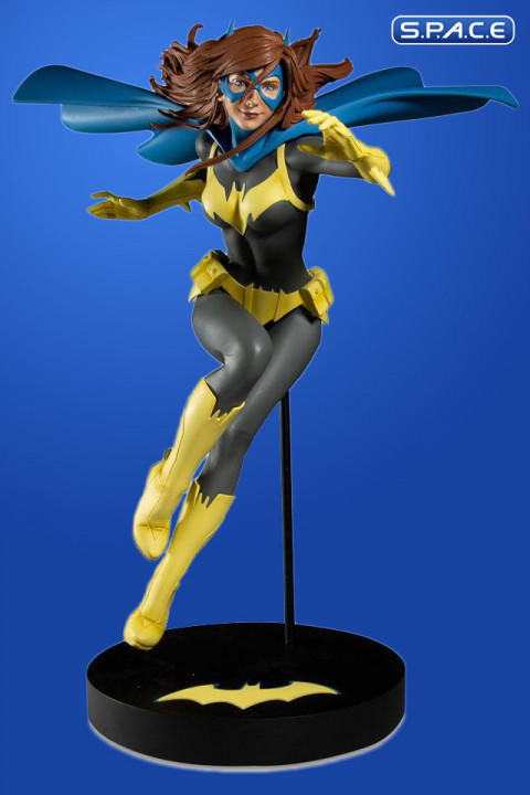 Batgirl DC Designer Series Statue by Josh Middleton (DC Comics)