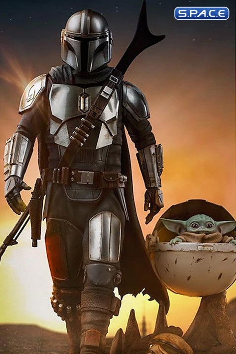 1/4 Scale The Mandalorian & The Child Legacy Replica Statue (The Mandalorian)