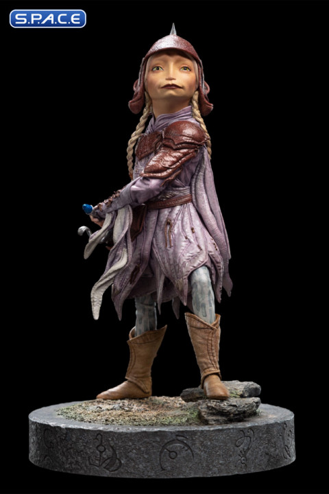 Tavra the Gelfling Statue (The Dark Crystal: Age of Resistance)