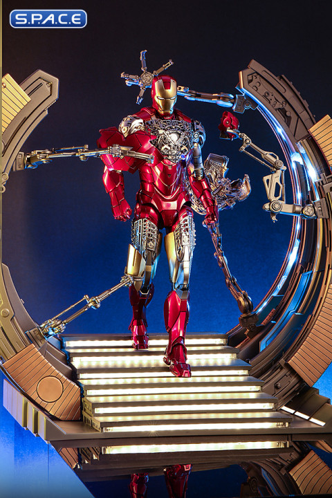 1/6 Scale Iron Man Mark VI 2.0 with Suit-Up Gantry Movie Masterpiece MMS688D53 (The Avengers)