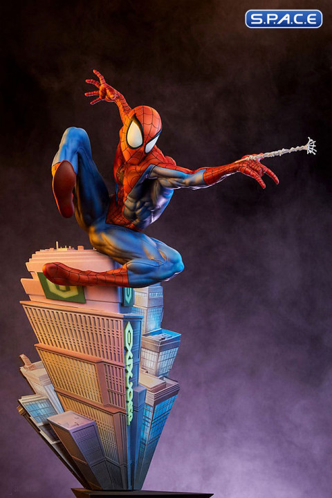 Spider-Man Premium Format Figure (Marvel)