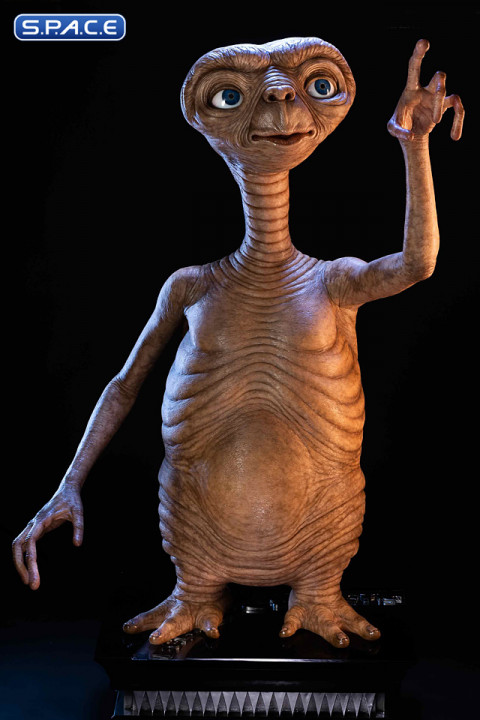 1:1 E.T. Life-Size Maquette (E.T. - The Extra-Terrestrial)