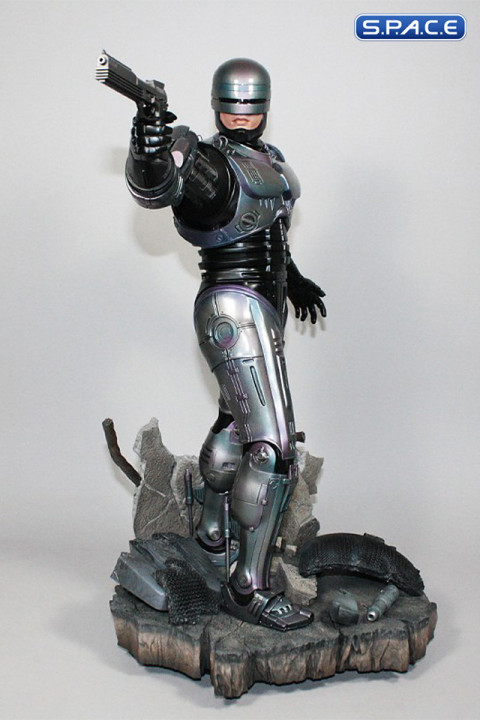 RoboCop Statue (RoboCop)