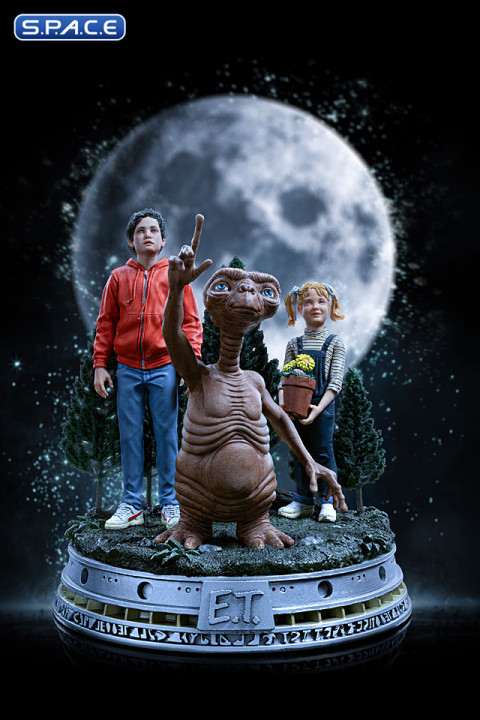 1/10 Scale E.T., Elliot and Gertie Deluxe Art Scale Statue (E.T. - The Extra-Terrestrial)