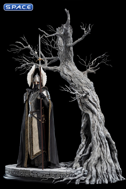 Fountain Guard of the White Tree (Lord of the Rings)