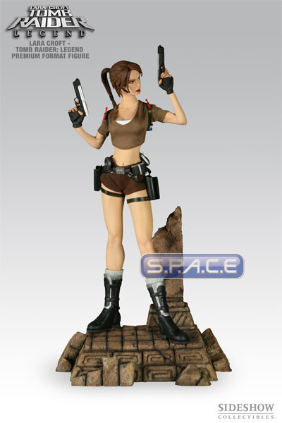 Lara Croft Premium Format Figure (Tomb Raider Legend)