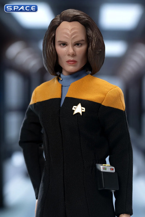 1/6 Scale Lieutenant BElanna Torres (Star Trek: Voyager)