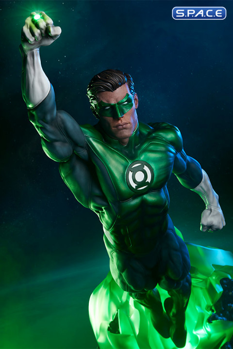 Green Lantern Premium Format Figure (DC Comics)