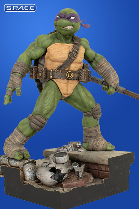 Donatello Deluxe Gallery PVC Statue (Teenage Mutant Ninja Turtles)