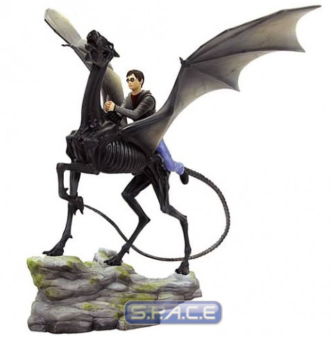 Harry Potter on Thestral Statue (Harry Potter)