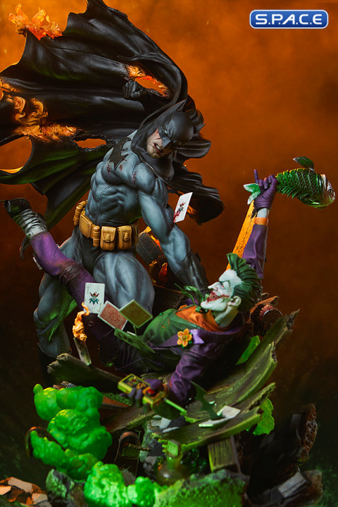 Batman vs. The Joker Eternal Enemies Premium Format Figure (DC Comics)