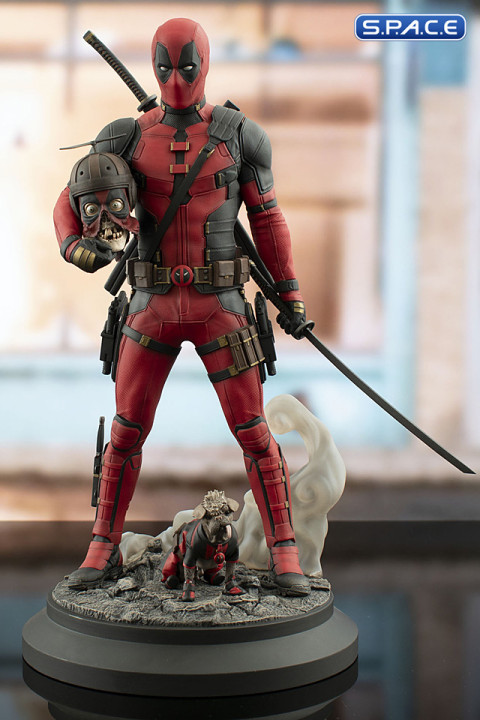 Deadpool Premier Collection Statue (Deadpool & Wolverine)