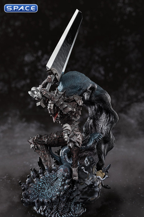 FiguartsZERO Touche Metallique Guts Berserker Armor PVC Statue (Berserk)