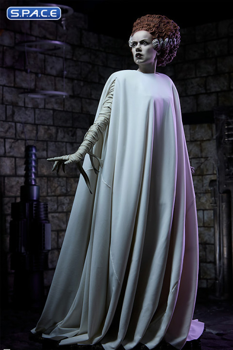 The Bride of Frankenstein Premium Format Figure - Mixed Media Version (Universal Monsters)