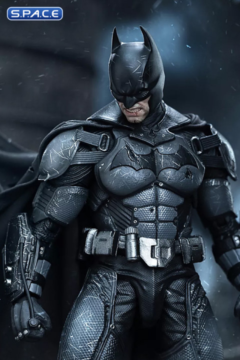 1/12 Scale Batman - Battle Damaged Version (Batman: Arkham Origins)