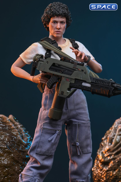1/6 Scale Ellen Ripley Deluxe Version Movie Masterpiece MMS895 (Aliens)