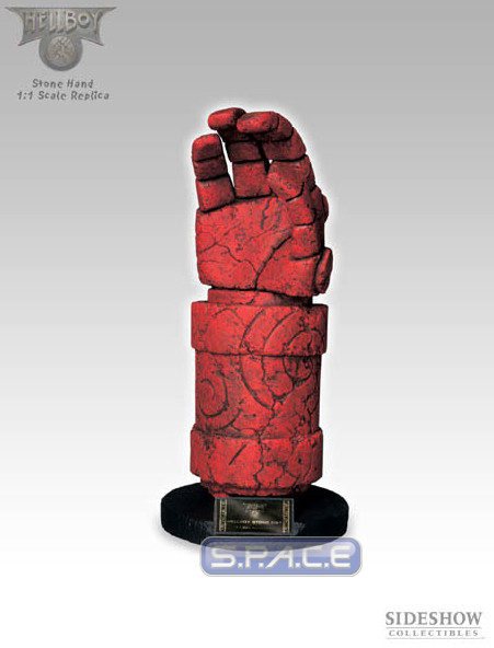 1:1 Right Hand of Doom Life-Size Prop Replica (Hellboy)