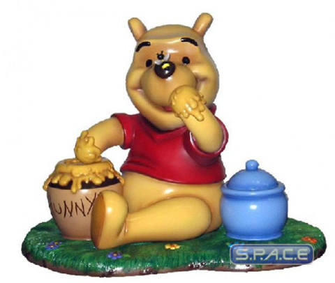 Winnie the Pooh Character Statue (Disney)