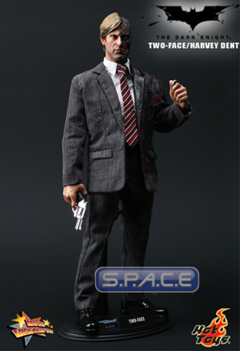 1/6 Scale Two-Face / Harvey Dent Movie M. (The Dark Knight)