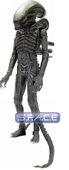 12 Alien Metal Statue