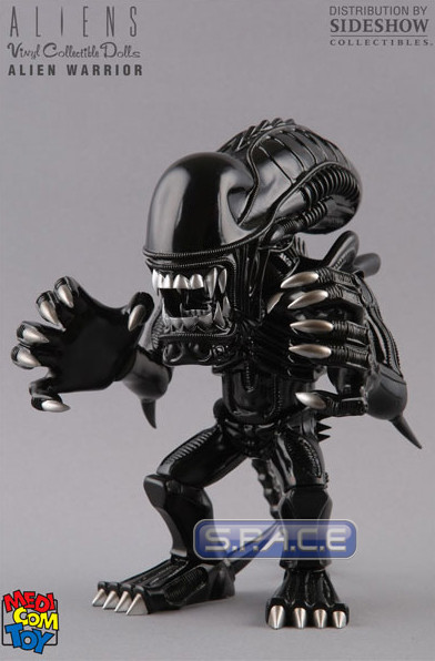 Alien Warrior Vinyl Collectible Doll (Aliens)