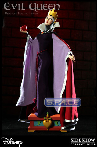 Evil Queen Premium Format Figure (Snow White and the Seven Dwarfs)