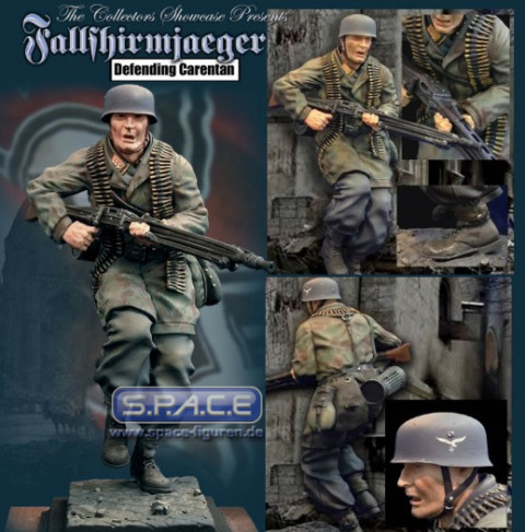 Fallschirmjger Defending Carentarn Statue (Military)