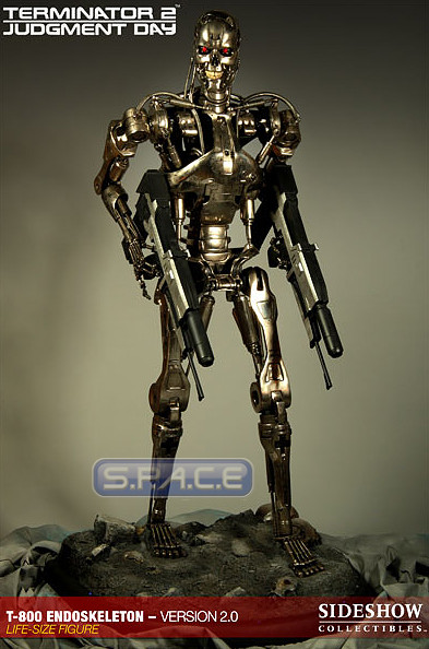 1:1 T-800 Endoskeleton Life-Size Replica Version 2.0 (Terminator 2)