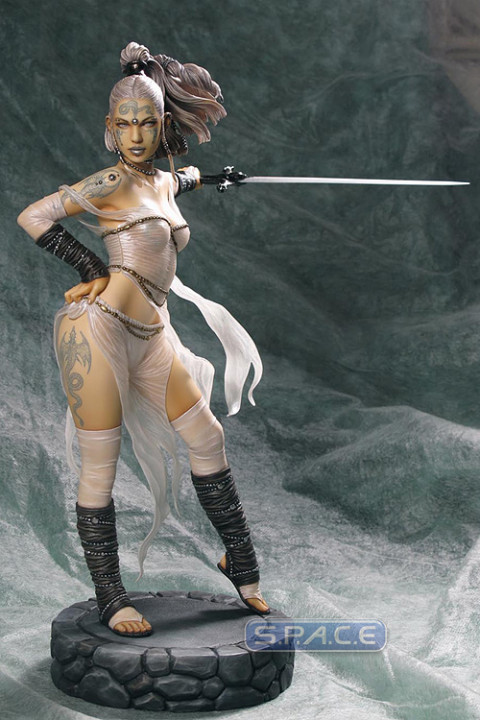 Ritual by Luis Royo PVC Statue (Fantasy Figure Gallery)