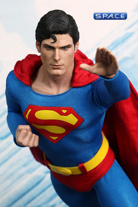 1/6 Scale Superman Movie Masterpiece MMS152 (Superman)