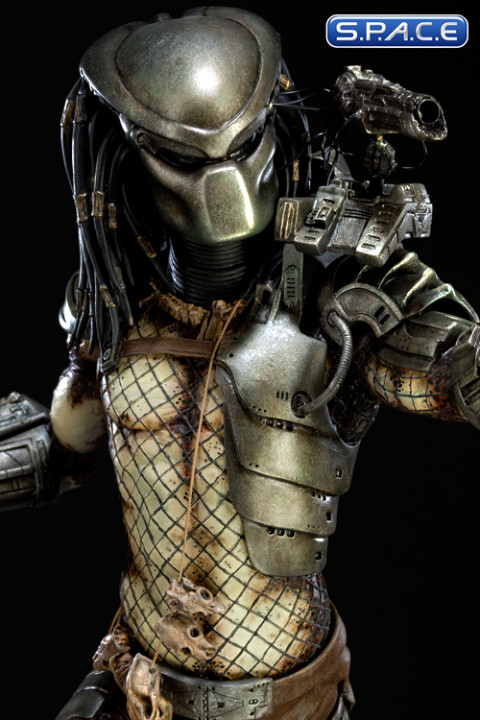 Predator Statue (Predator)