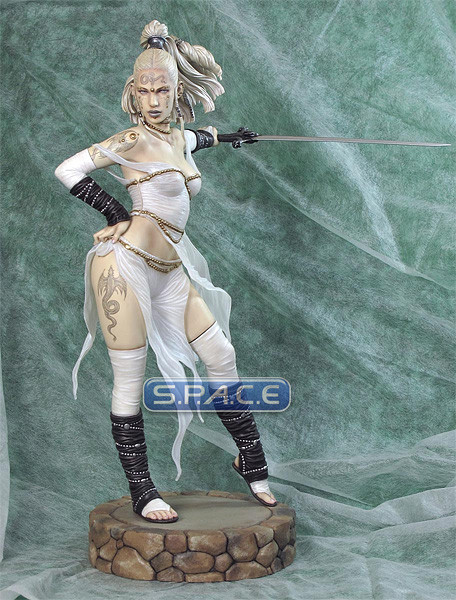 1/4 Ritual Resin Statue by Luis Royo (Fantasy Figure Gallery)