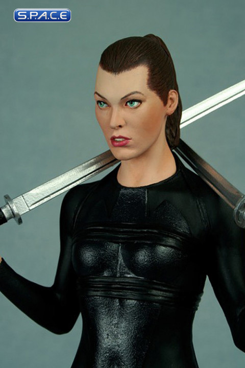 Ninja Alice Statue (Resident Evil Afterlife)