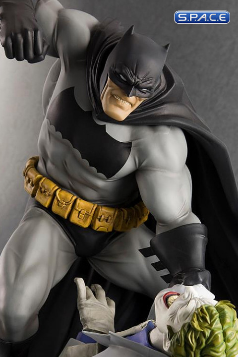 1/6 Scale Batman - Hunt the Dark Knight ARTFX Statue (Batman: The Dark Knight Returns)