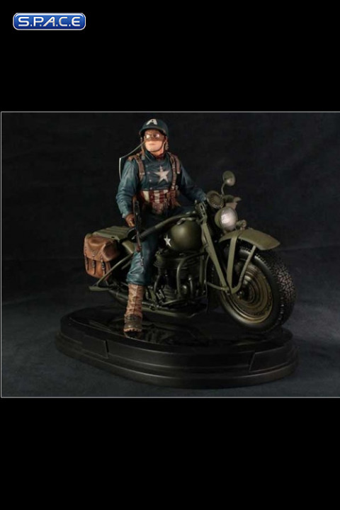 Captain America on Motorcycle Statue (Marvel)