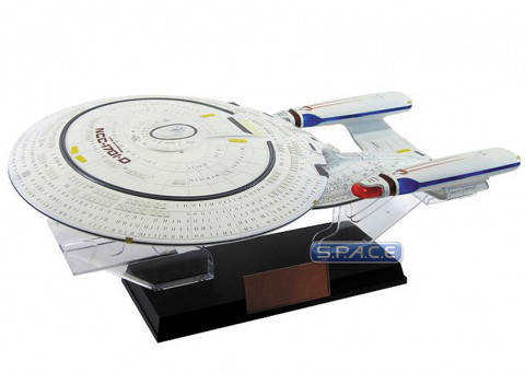 Enterprise NCC-1701-D Previews Exclusive Replica (Star Trek)