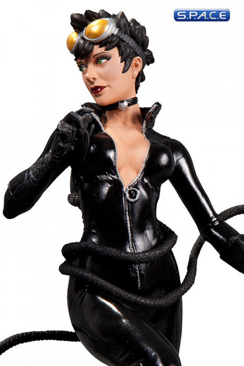 Catwoman Statue from the New 52 (Cover Girls of the DC Universe)