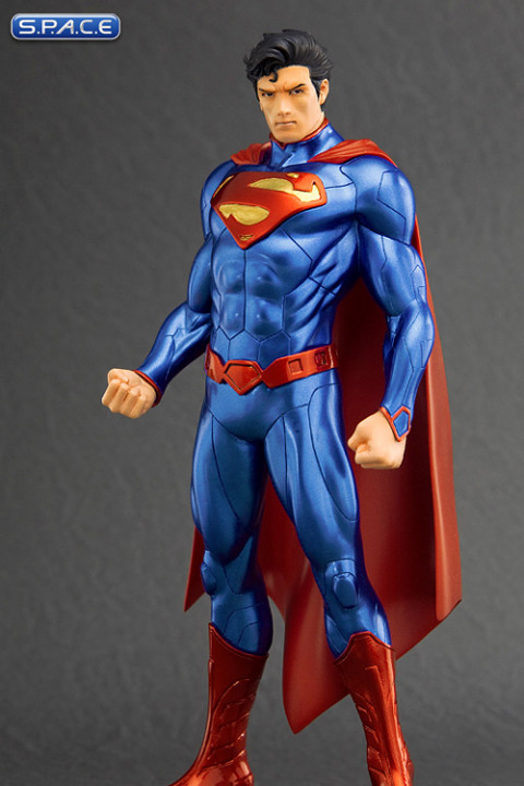 1/10 Scale Superman The New 52 ARTFX+ Statue (DC Comics)