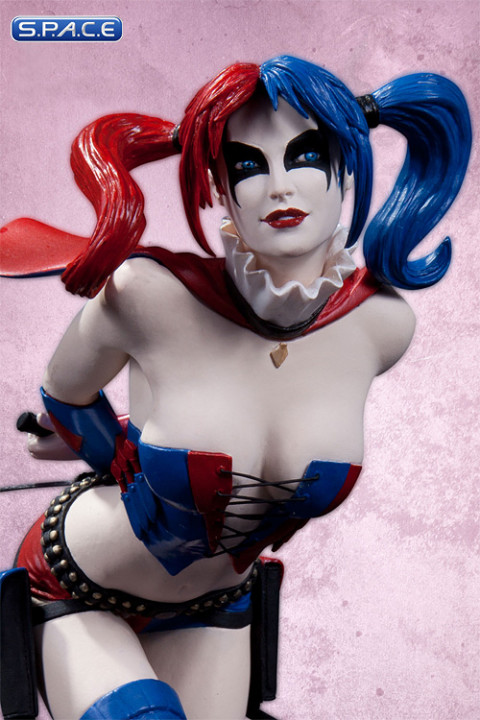 Harley Quinn Statue (DC Comics Cover Girls)