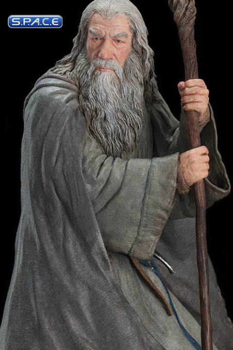 Gandalf the Grey Statue (The Hobbit: An Unexpected Journey)