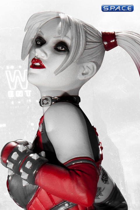 Harley Quinn Statue (Batman Arkham City)