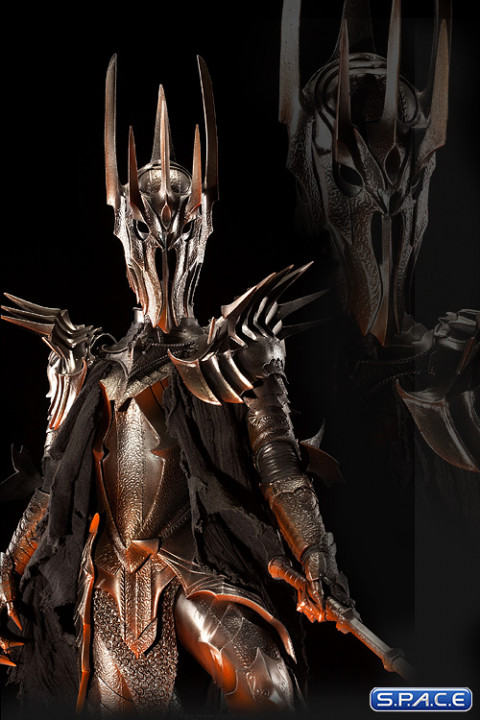 Sauron Premium Format Figure (The Lord of the Rings)