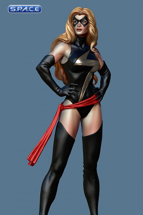 Ms. Marvel: Warbird Statue (Marvel)