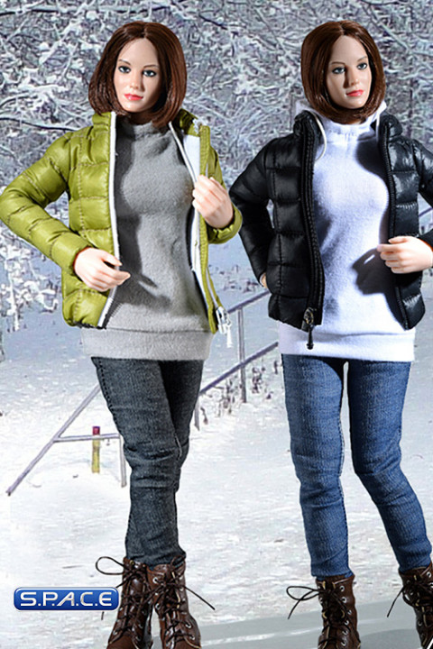 1/6 Scale Female Clothing Set -  Winter Set A (Green Version)