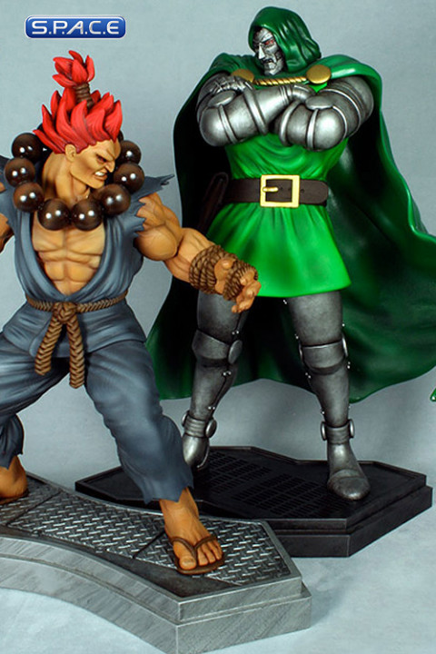 1/4 Scale Dr. Doom vs. Akuma Statuen (Marvel vs. Capcom 3)