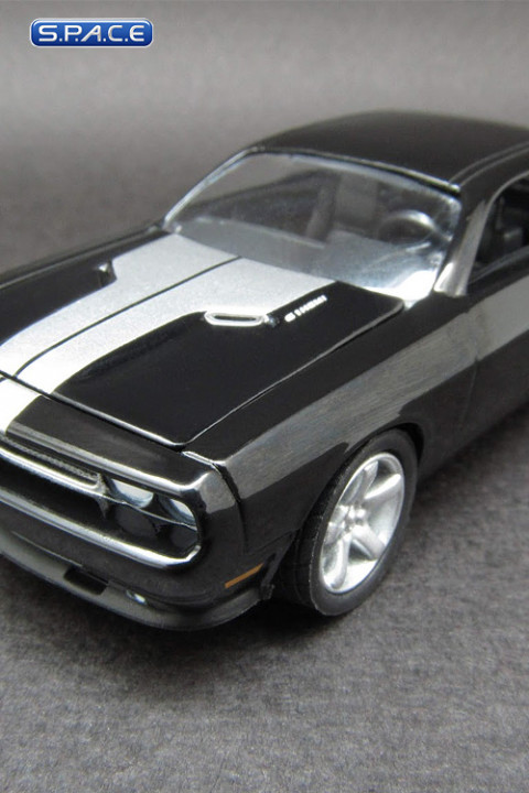 1:64 Scale 2009 Dodge Challenger (NCIS: Los Angeles)