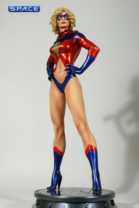 Ms. Marvel 70s Statue (Marvel)