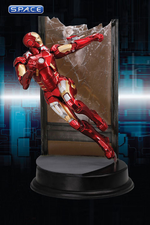 1/9 Scale Iron Man Mark VII Combat PVC Model Kit - Action Hero Vignettes (The Avengers)